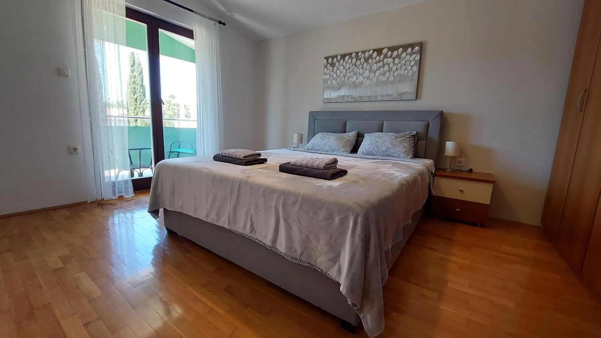 Apartments Miletic Zdrelac